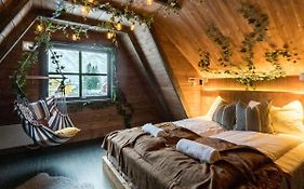 Two Bedroom Apartment In Beautiful Flam Valley